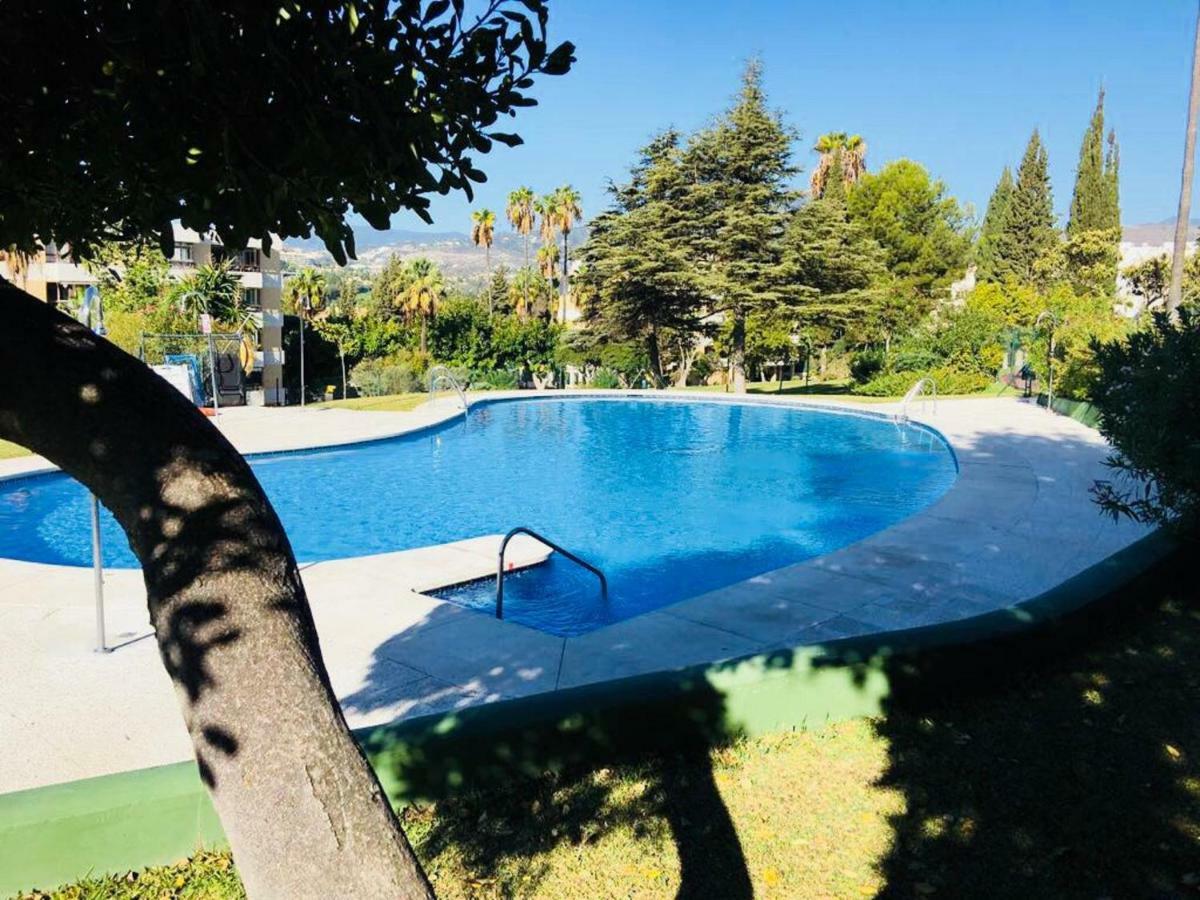 Fantastic Sea View Near Puerto Banus Apartment
